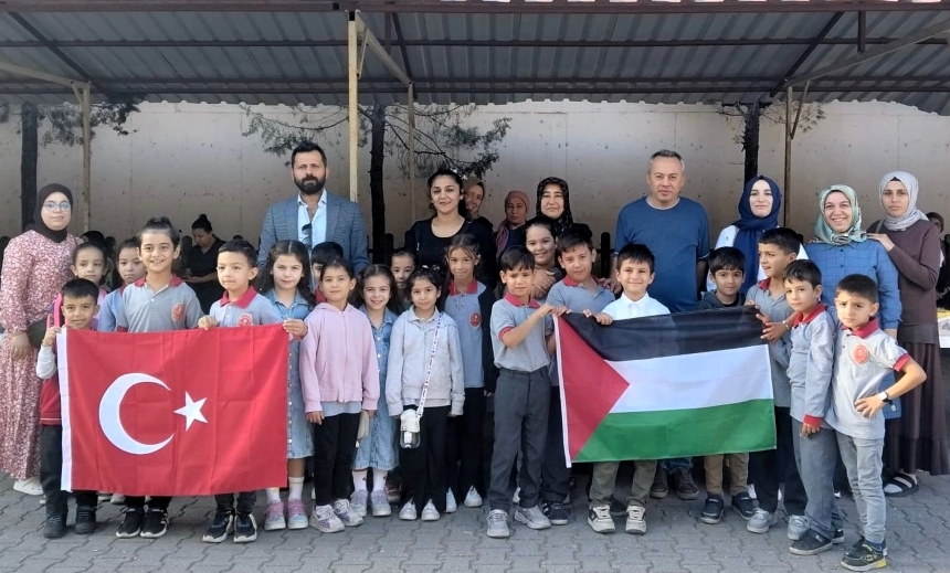 Osmaniye’de Eğitim Camiası Gazze İçin El Ele Verdi (7)