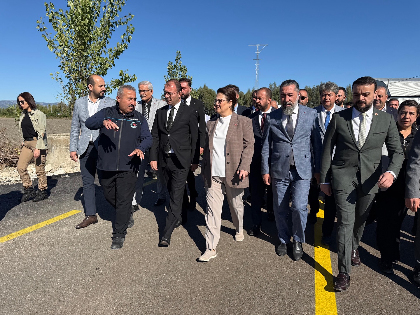 Osmaniye’de Köy Yolları Yenileniyor; Konforlu Ulaşım Hedefi (2)