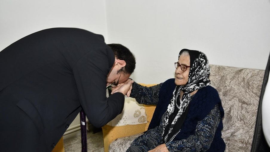 Osmaniye’de Saygı Duruşu Atatürk O Aileye Soyadını Verdi (8)