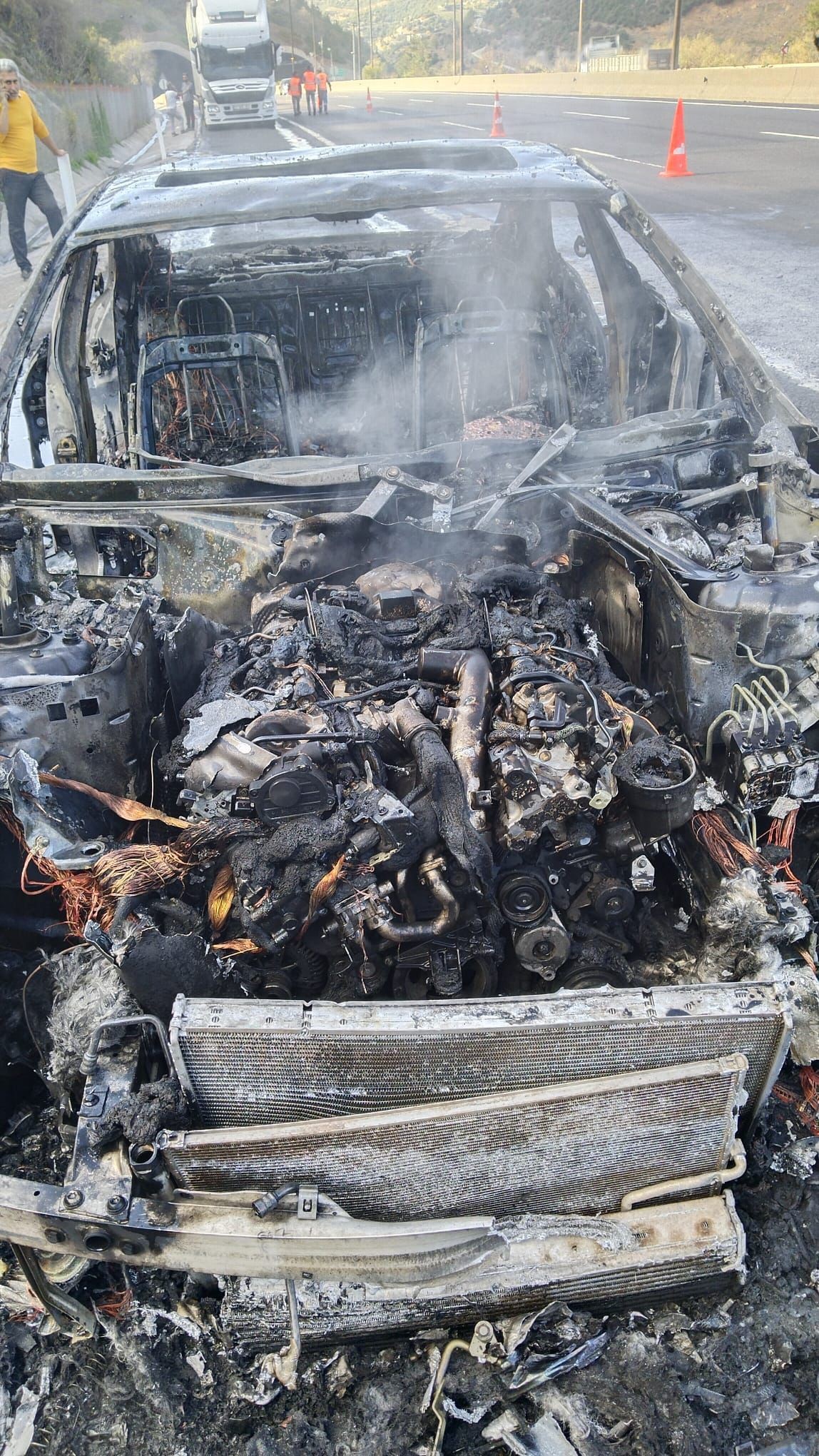 Osmaniye'de Seyir Halindeki Otomobil Alev Aldı (3)