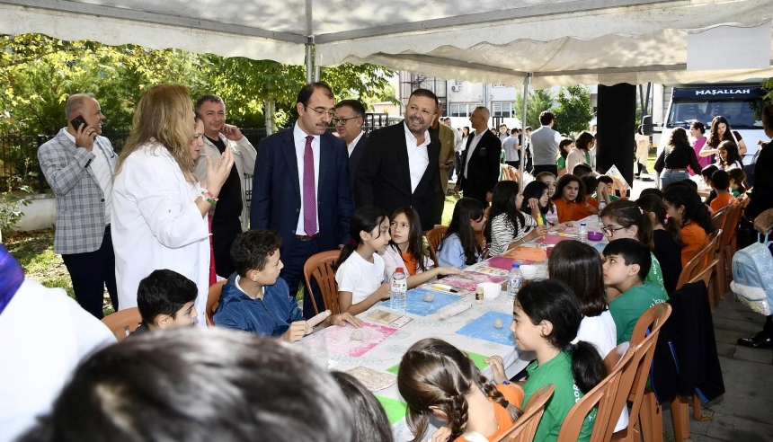 Osmnaiye’de Bilim Şöleni Tübi̇tak 4007 Rüzgarı (3)