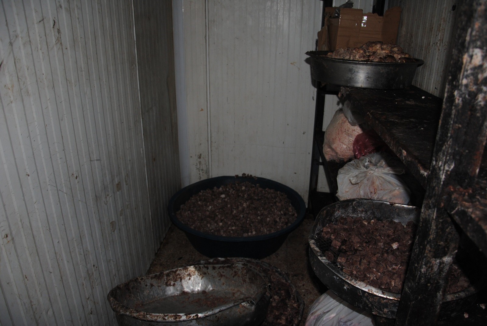 Şanlıurfa’da Lokantalara Gidecek 1 Ton Kokmuş Et Ele Geçirildi (1)