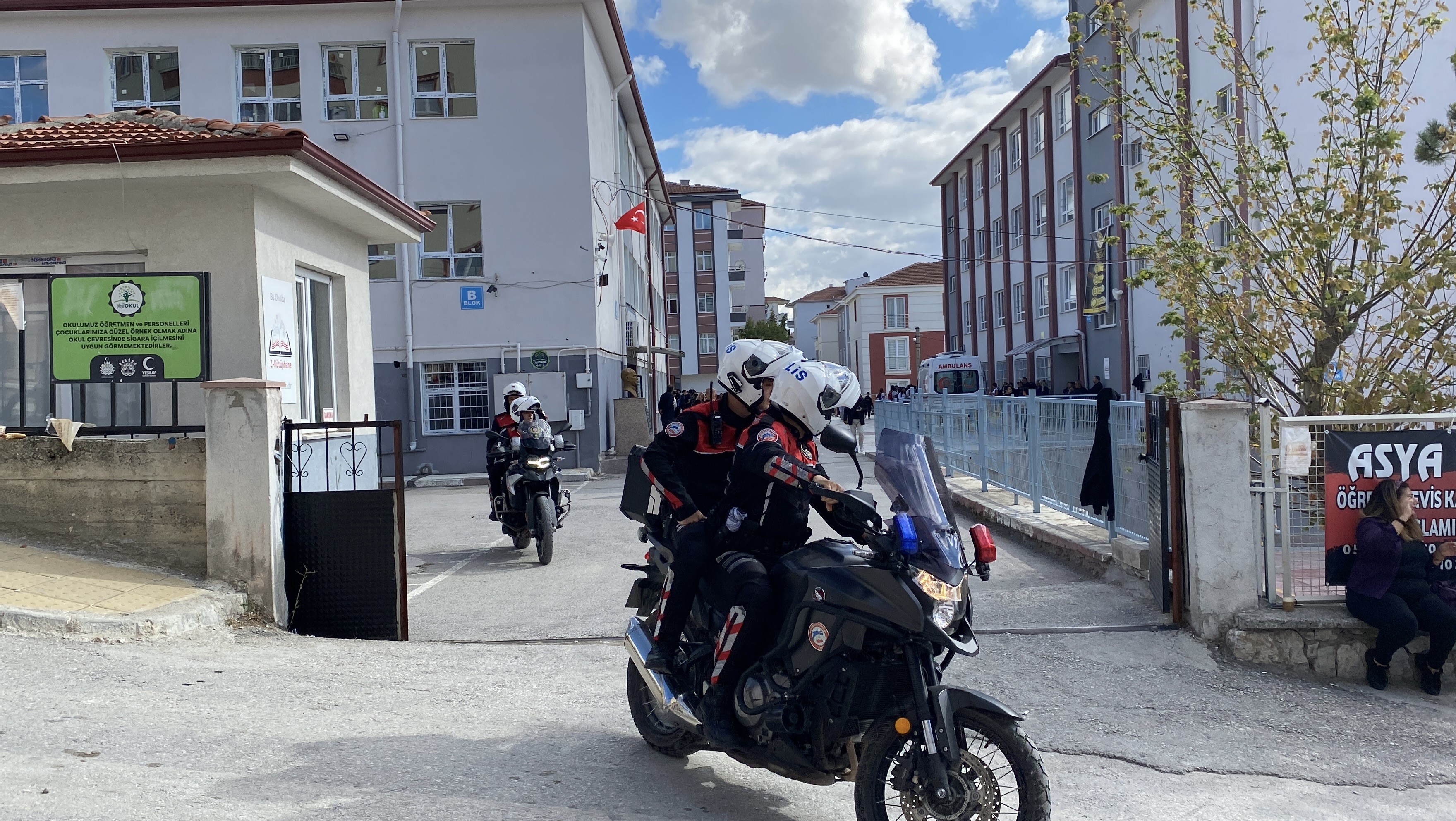 Tavuk Döner Yiyen 30 Öğrenci Hastaneye Kaldırıldı (2)