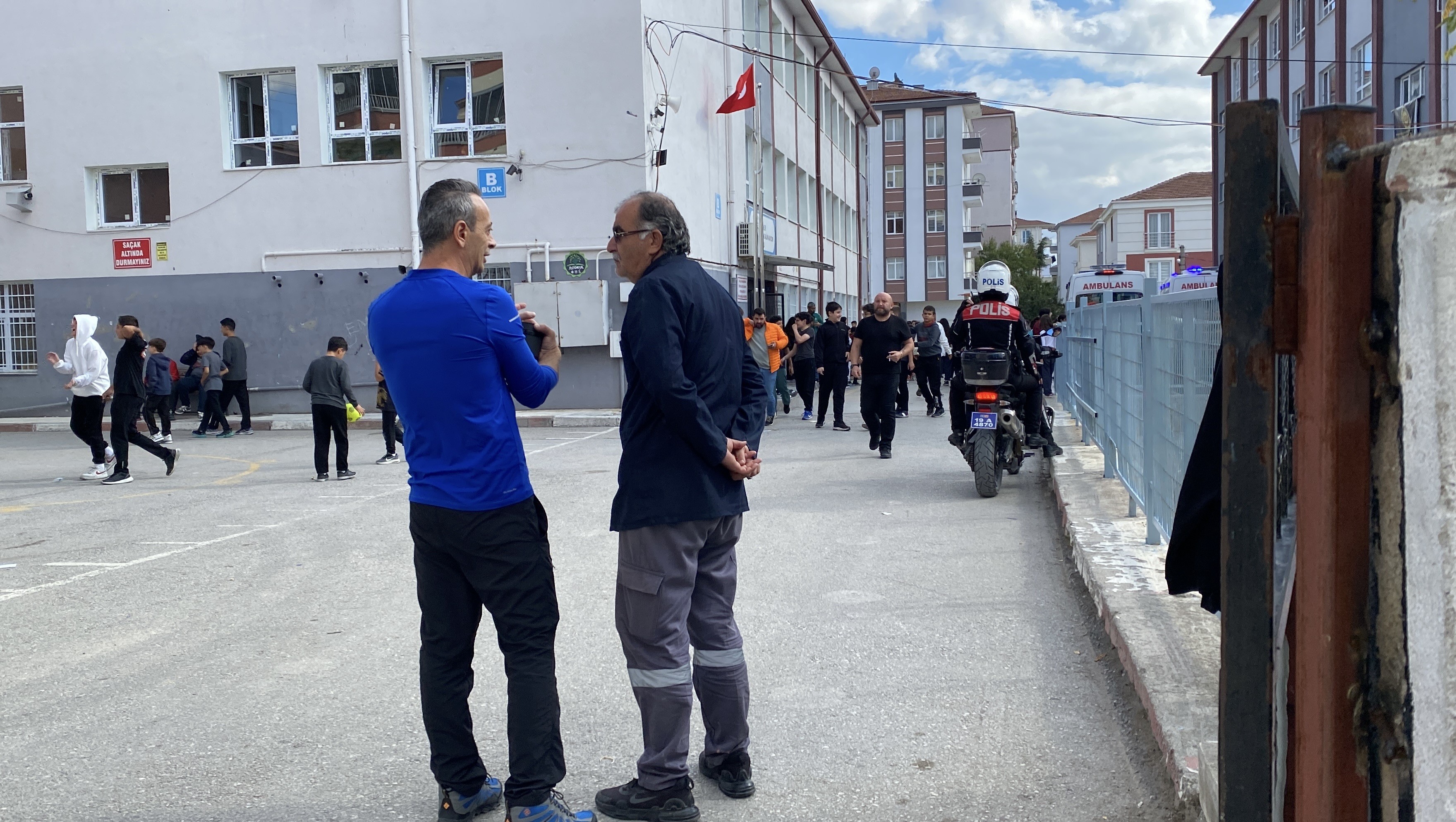 Tavuk Döner Yiyen 30 Öğrenci Hastaneye Kaldırıldı (3)