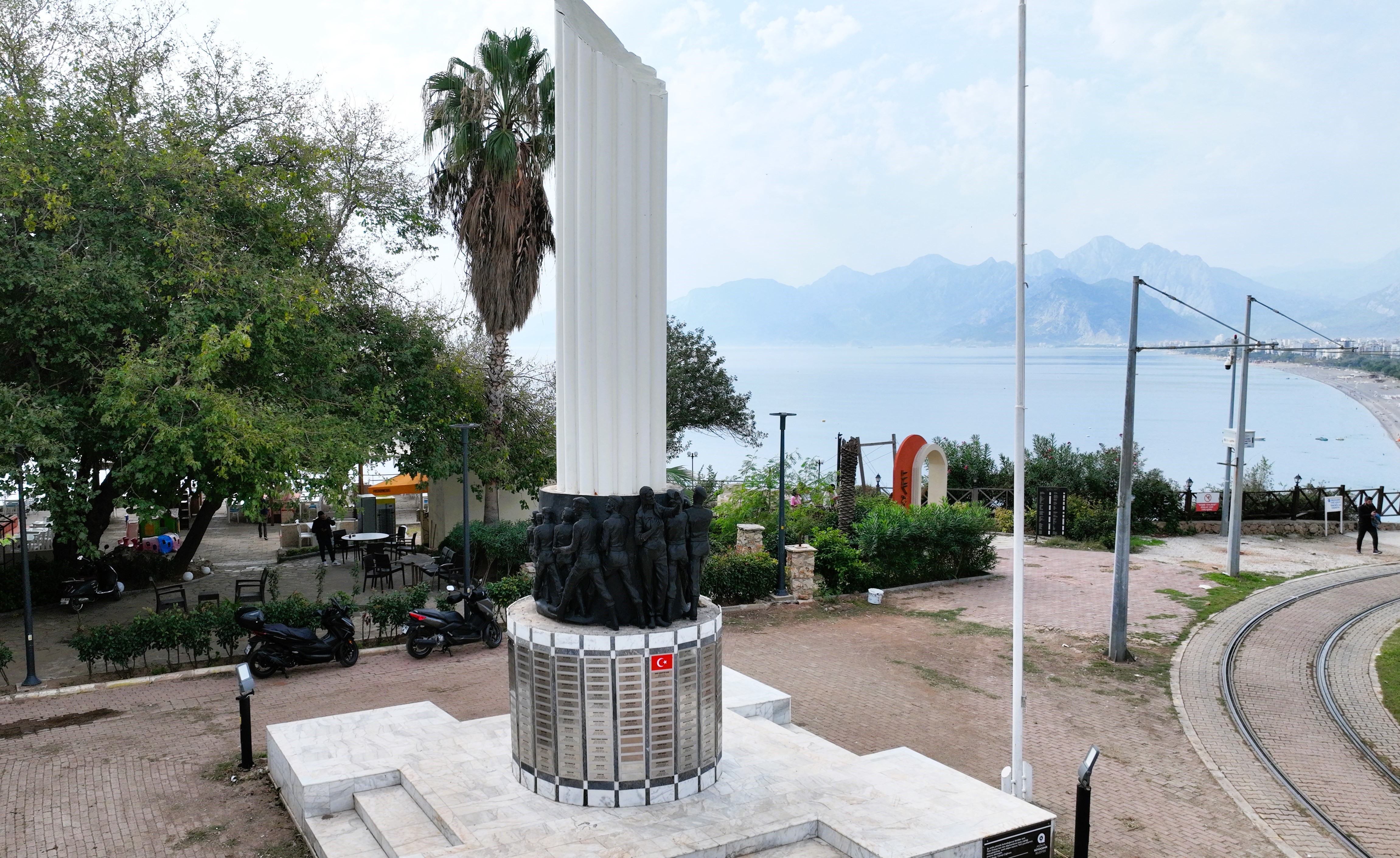 315 Şehidin İsminin Yer Aldığı Anıtta Restorasyon Tamamlandı (1)