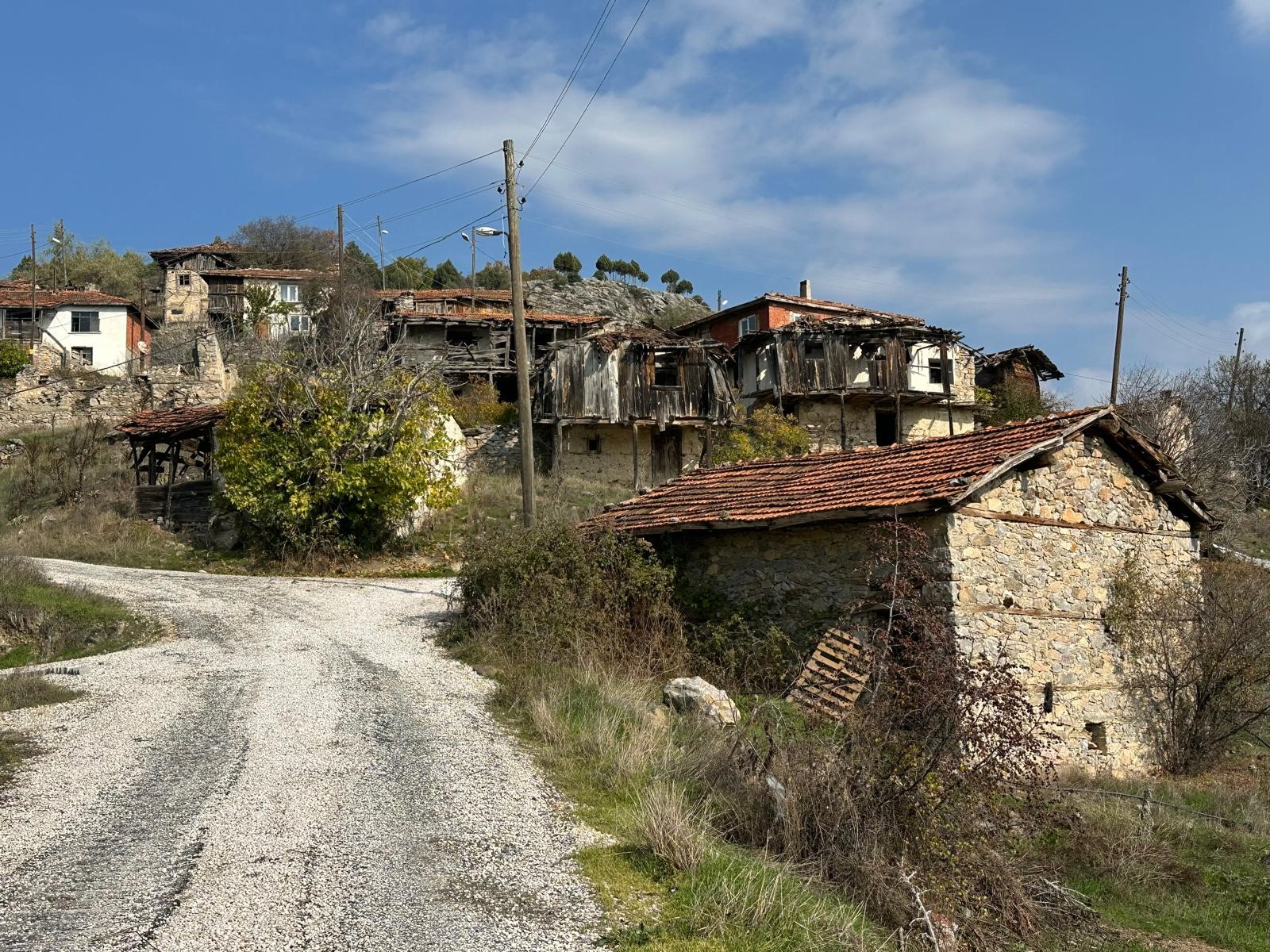 450 Yıllık Köyde Sadece 4 Kişi Yaşıyor (1)