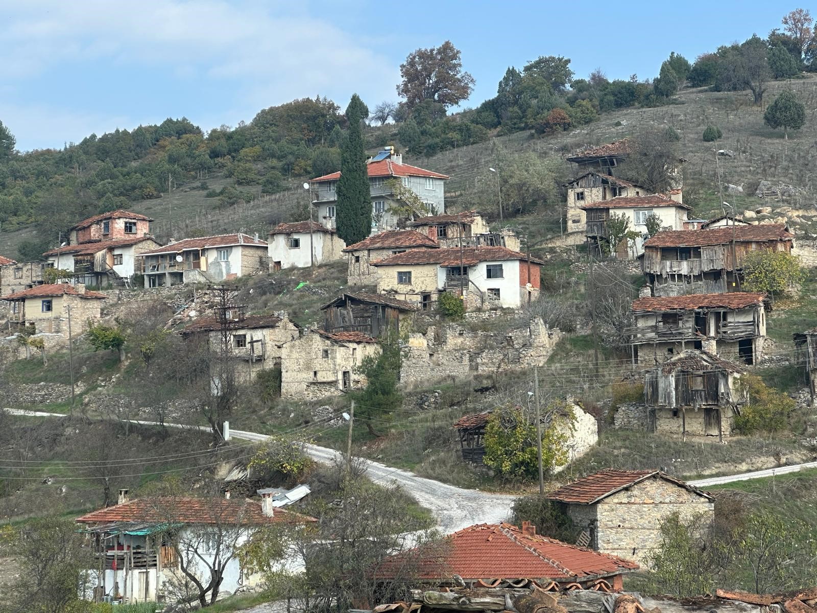 450 Yıllık Köyde Sadece 4 Kişi Yaşıyor (2)