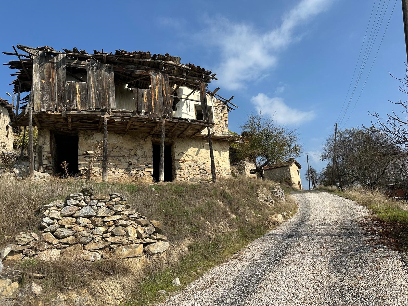 450 Yıllık Köyde Sadece 4 Kişi Yaşıyor (4)