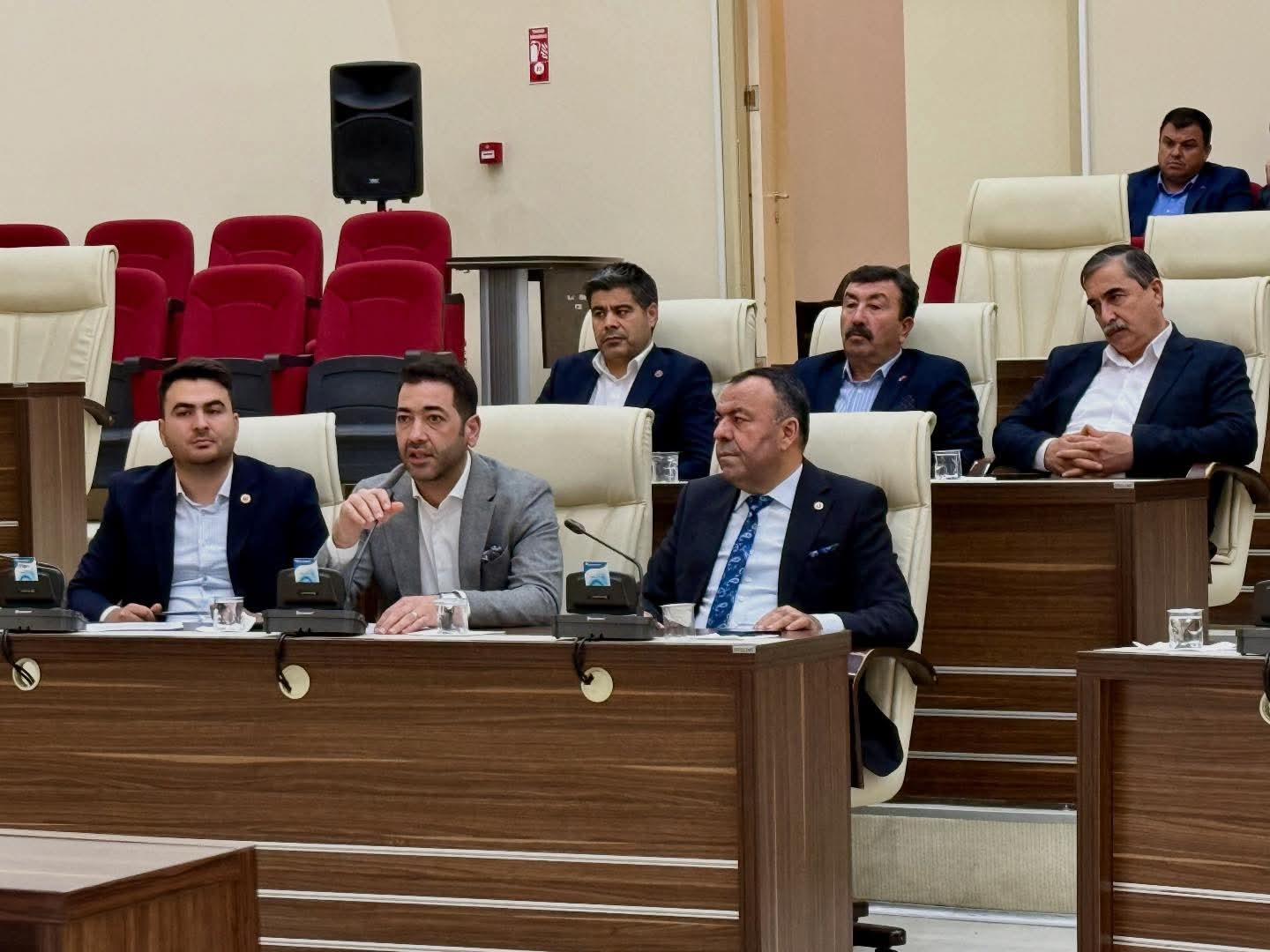 592397945 1436071581855429 5682782825050823977 N