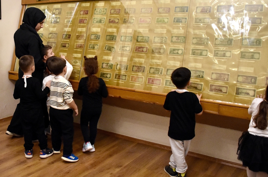 Atatürk’ün Antalya Evi Müzesi Ziyaretçilerini Ağırlıyor (4)