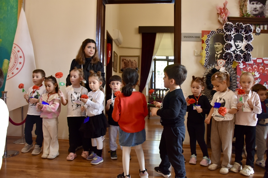 Atatürk’ün Antalya Evi Müzesi Ziyaretçilerini Ağırlıyor (5)