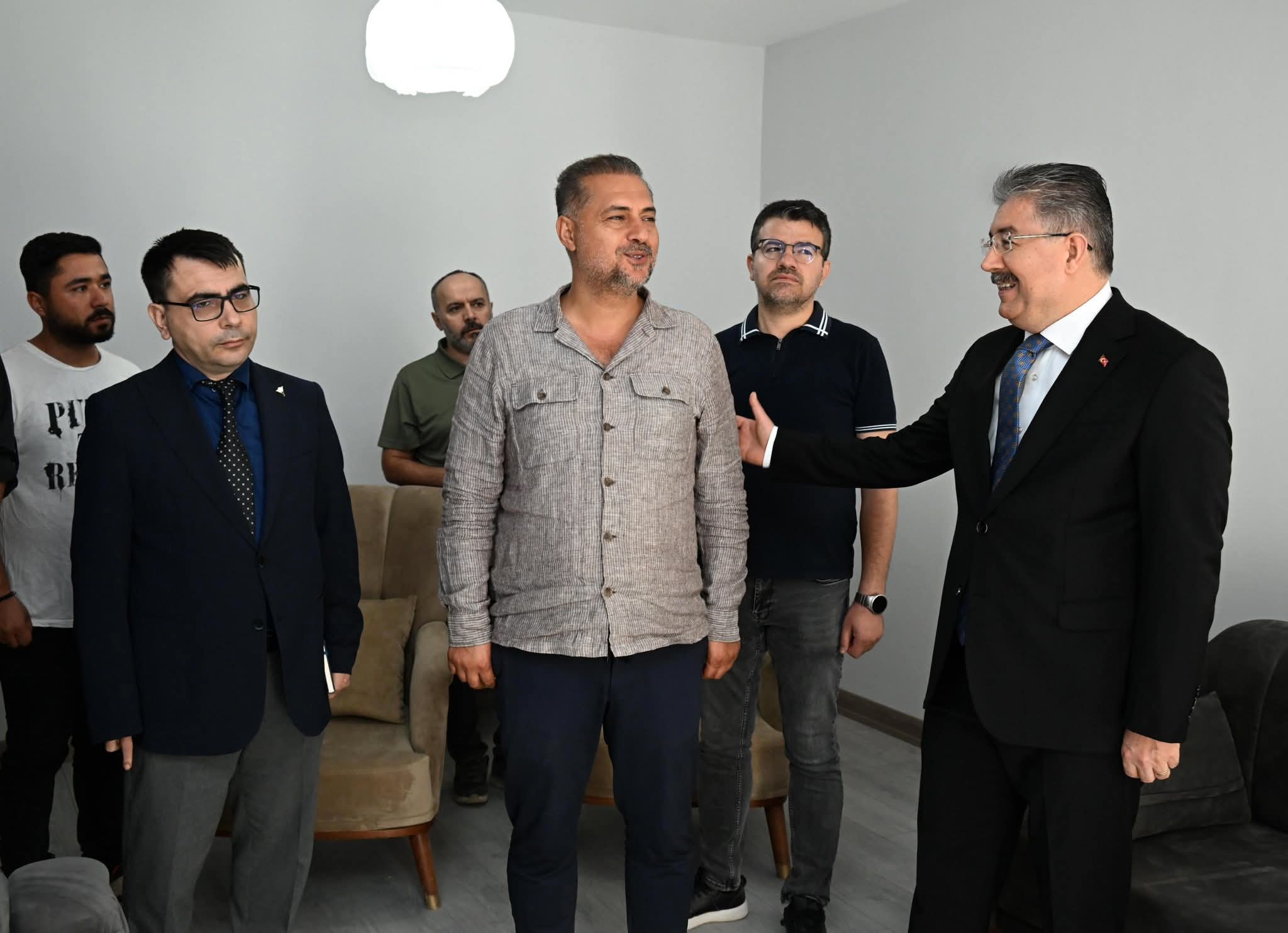 F B I M G 1762510504165