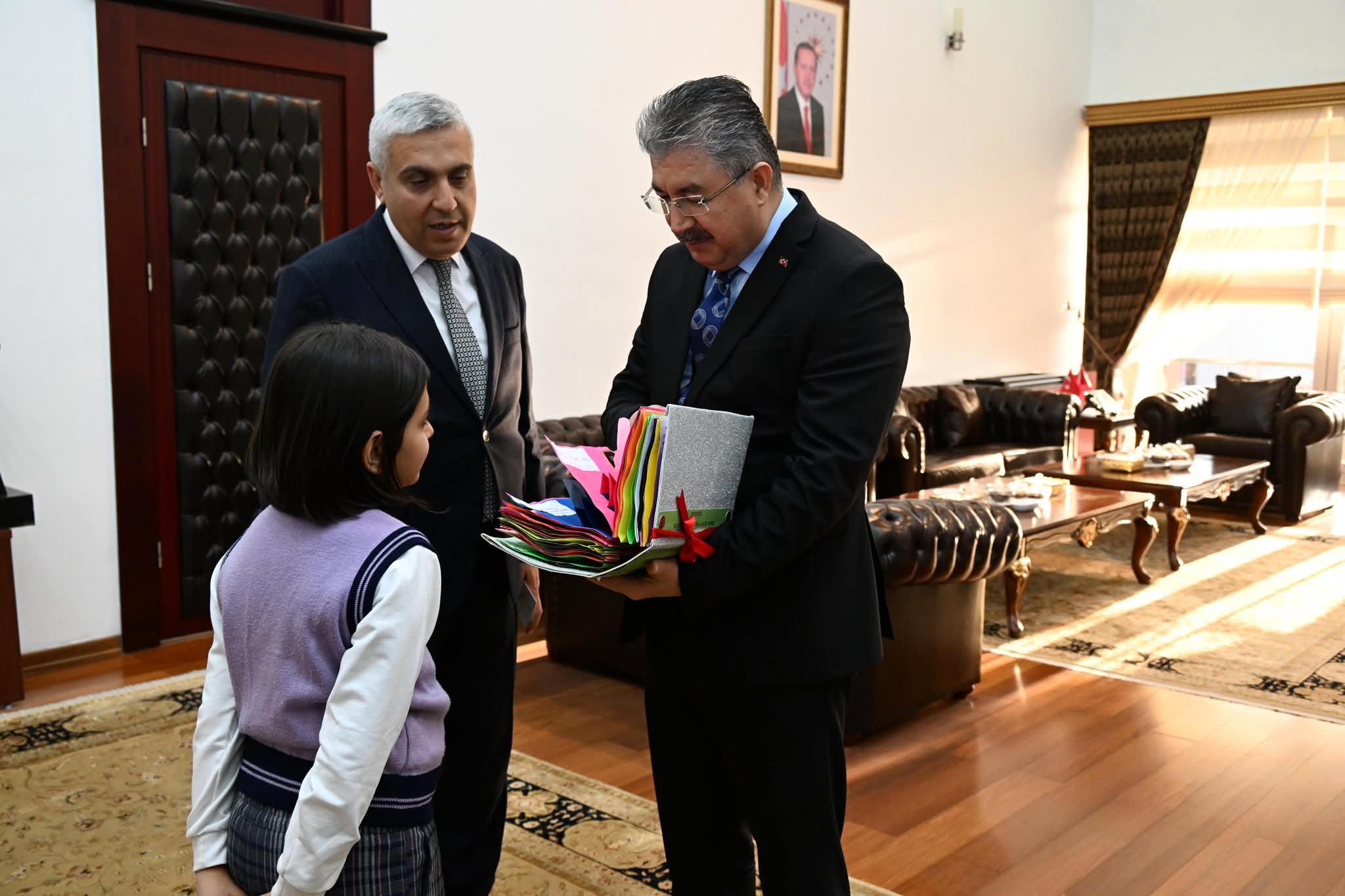 F B I M G 1763480193550