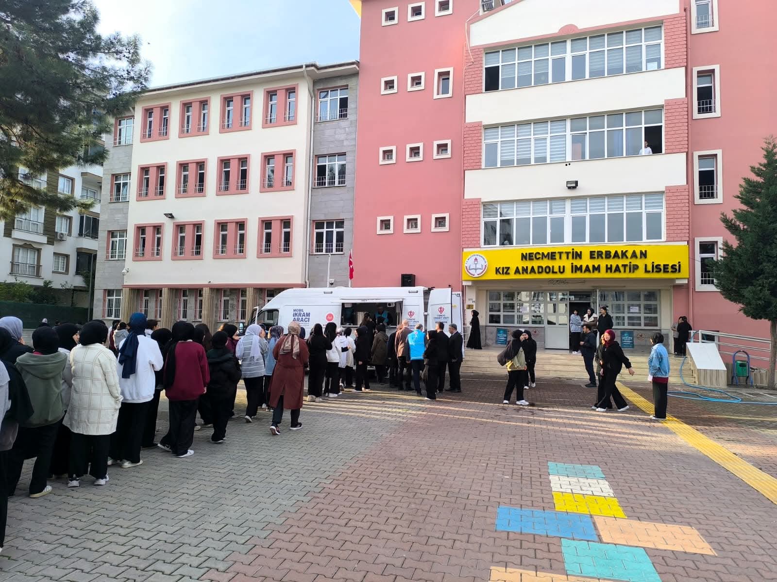 F B I M G 1763666022098