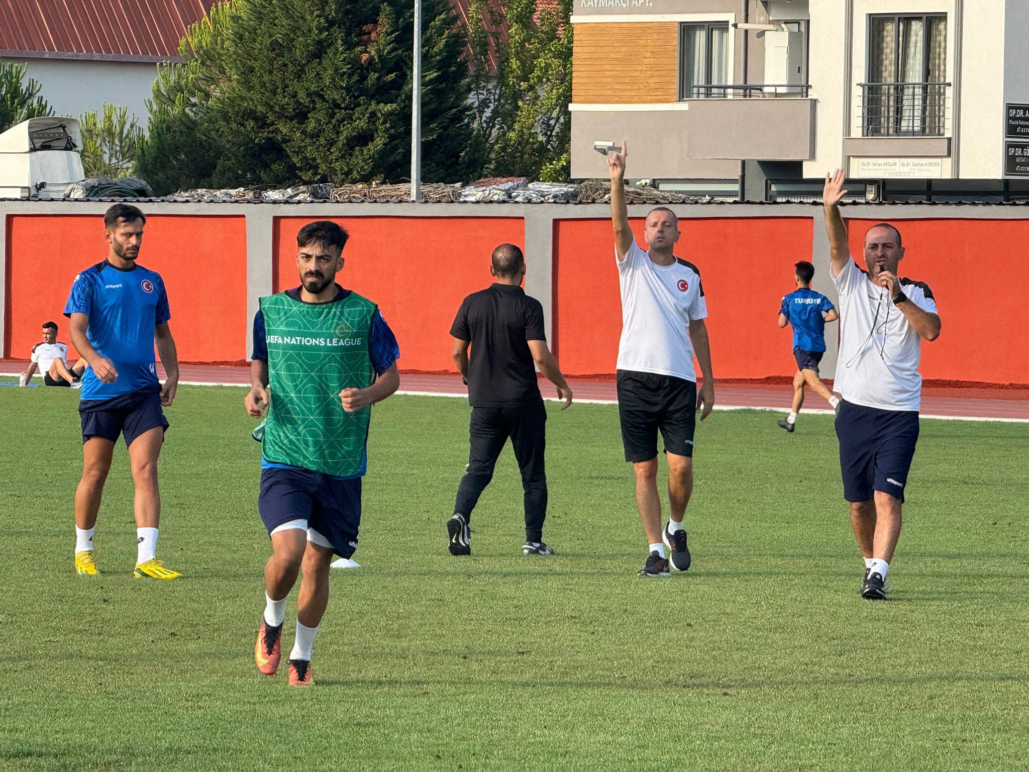 I M G 20251113 W A0008