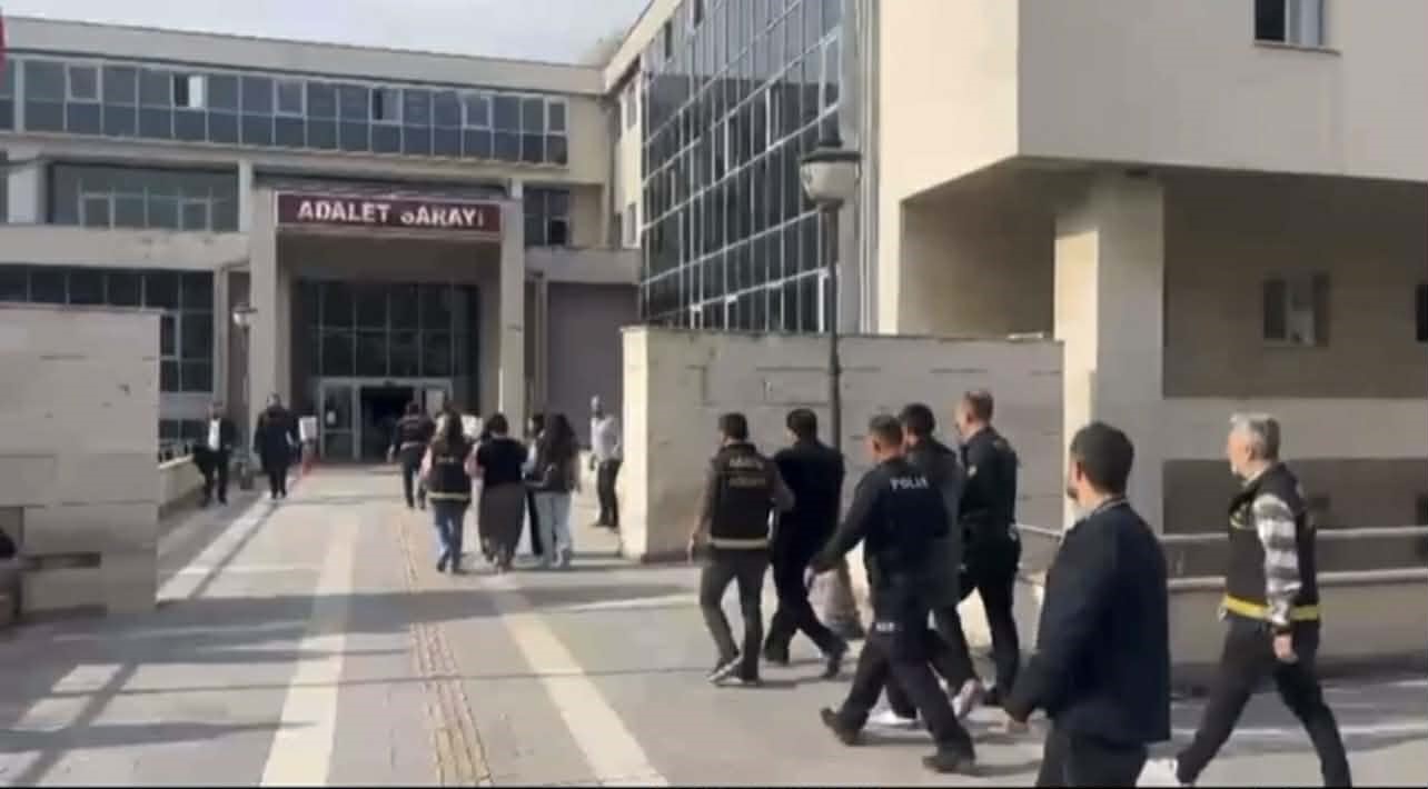 Osmaniye Polisinden Gizli Bölme Operasyonu (3)