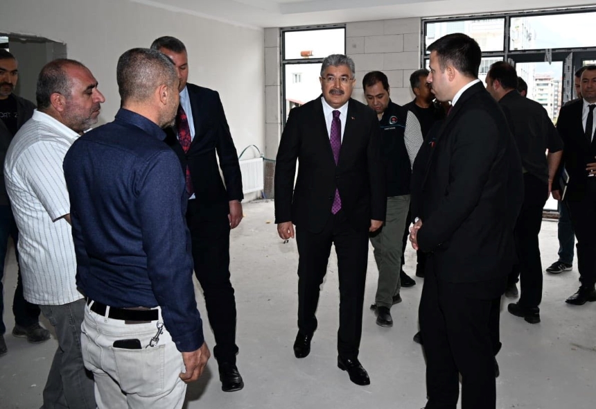 Osmaniye Valisi Yılmaz, Hükümet Konağı İnşaatını İnceledi (1)