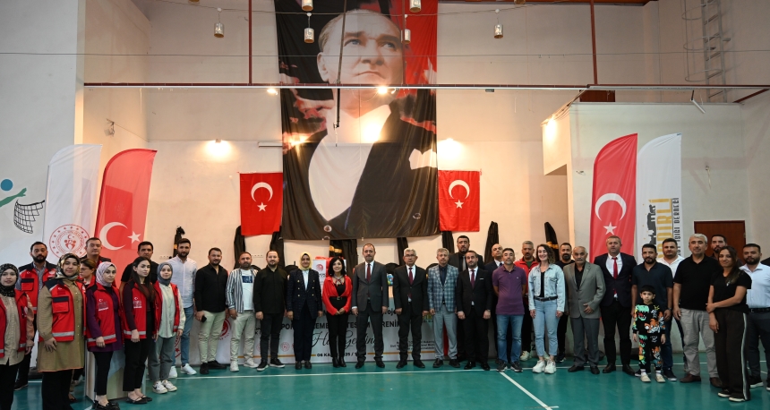 Osmaniye’de Okullara Spor Malzemesi Desteği (3)