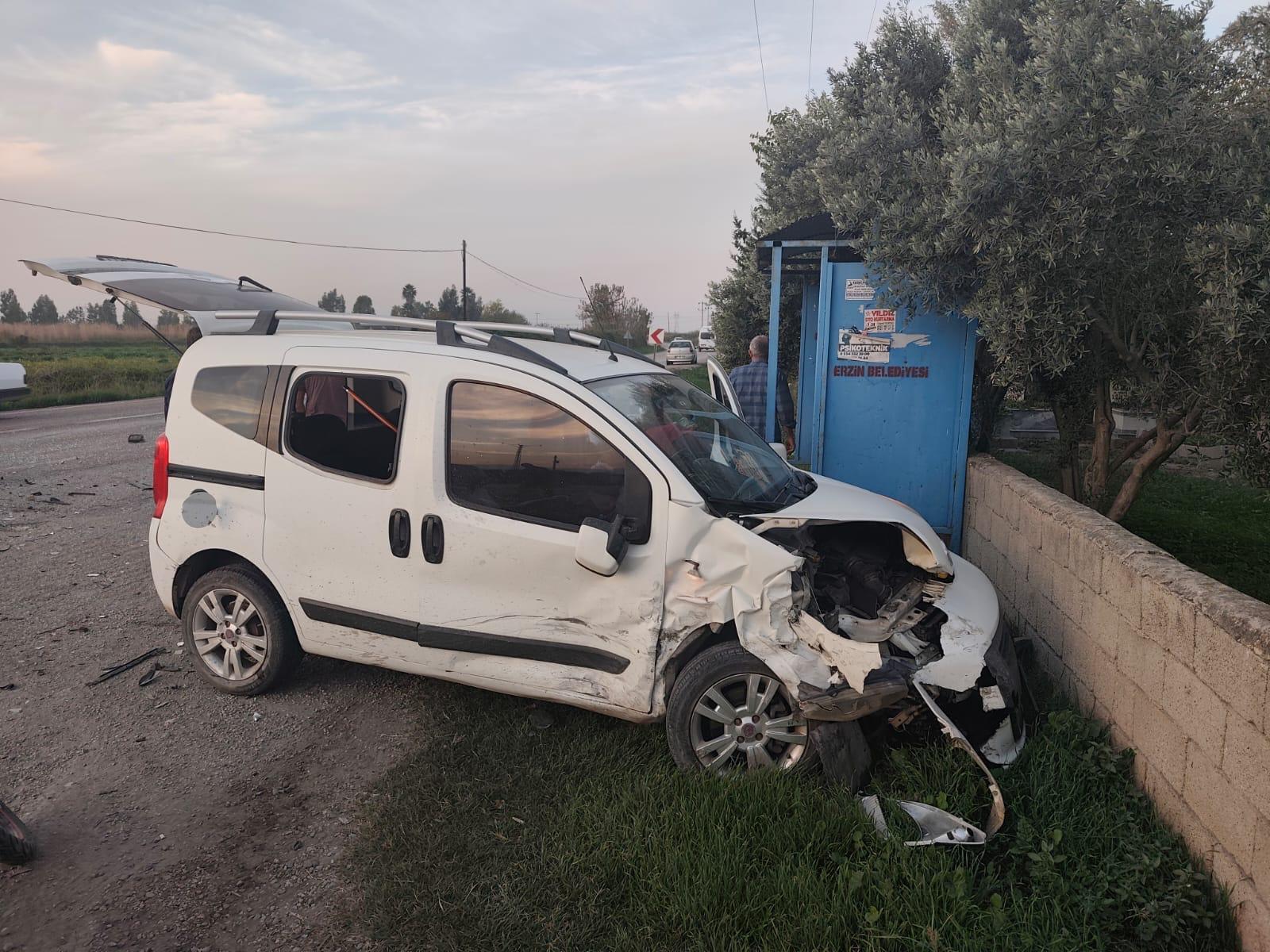 Otomobil Ve Hafif Ticari Çarpıştı (3)