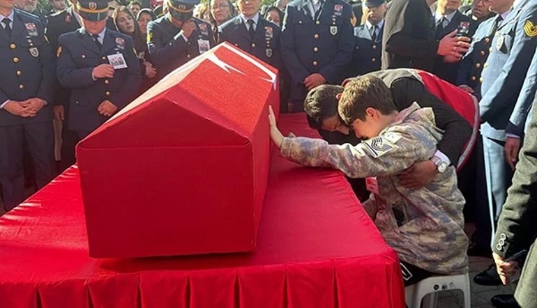 Şehit Astsubay İlker Aykut Parkasıyla Uğurlandı (1)