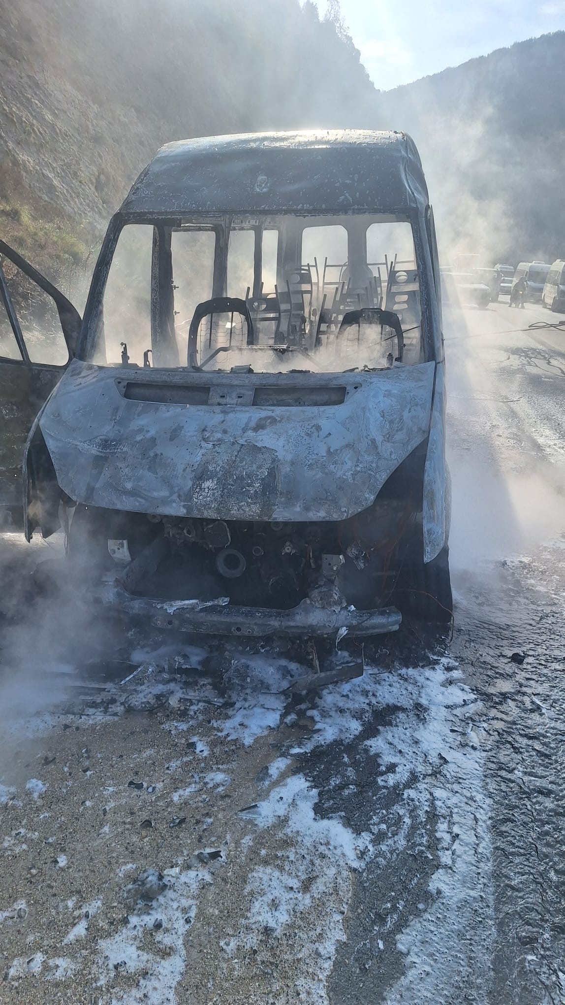 Seyir Halindeki Minibüs Alevlere Teslim Oldu (1)