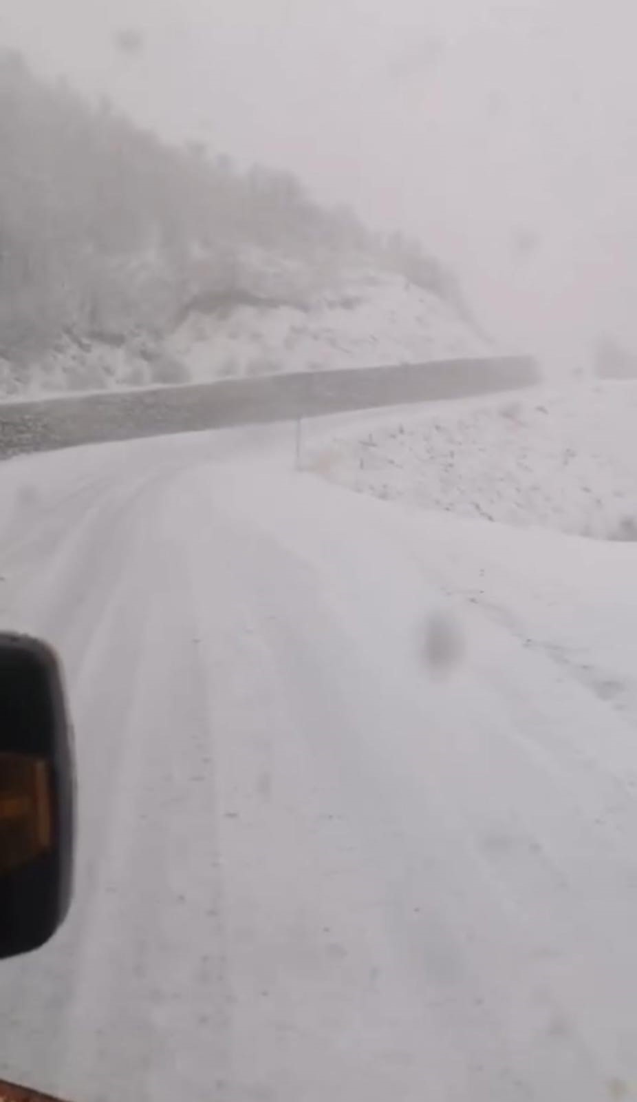 Türkiye Beyaz Örtüye Kaplandı; Kar Yağışı Yurdu Etkisi Altına Aldı (1)