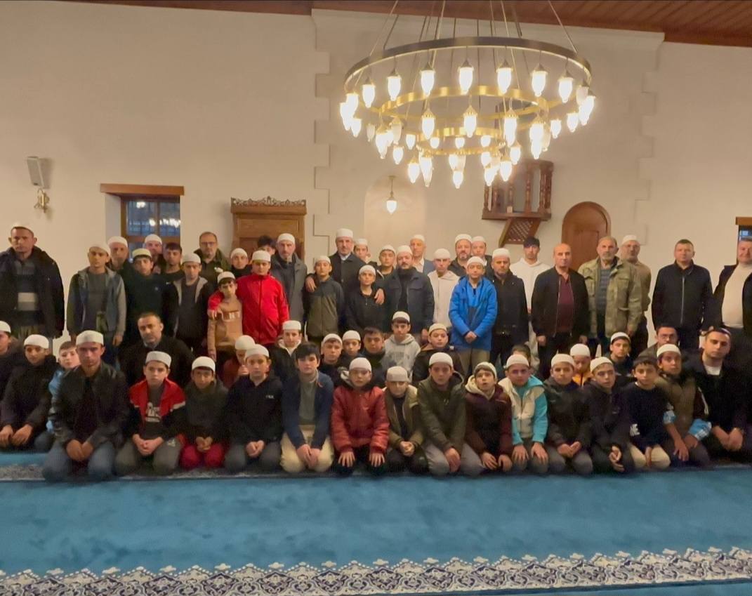 B A H Ç E Ü Ç A Y L A R