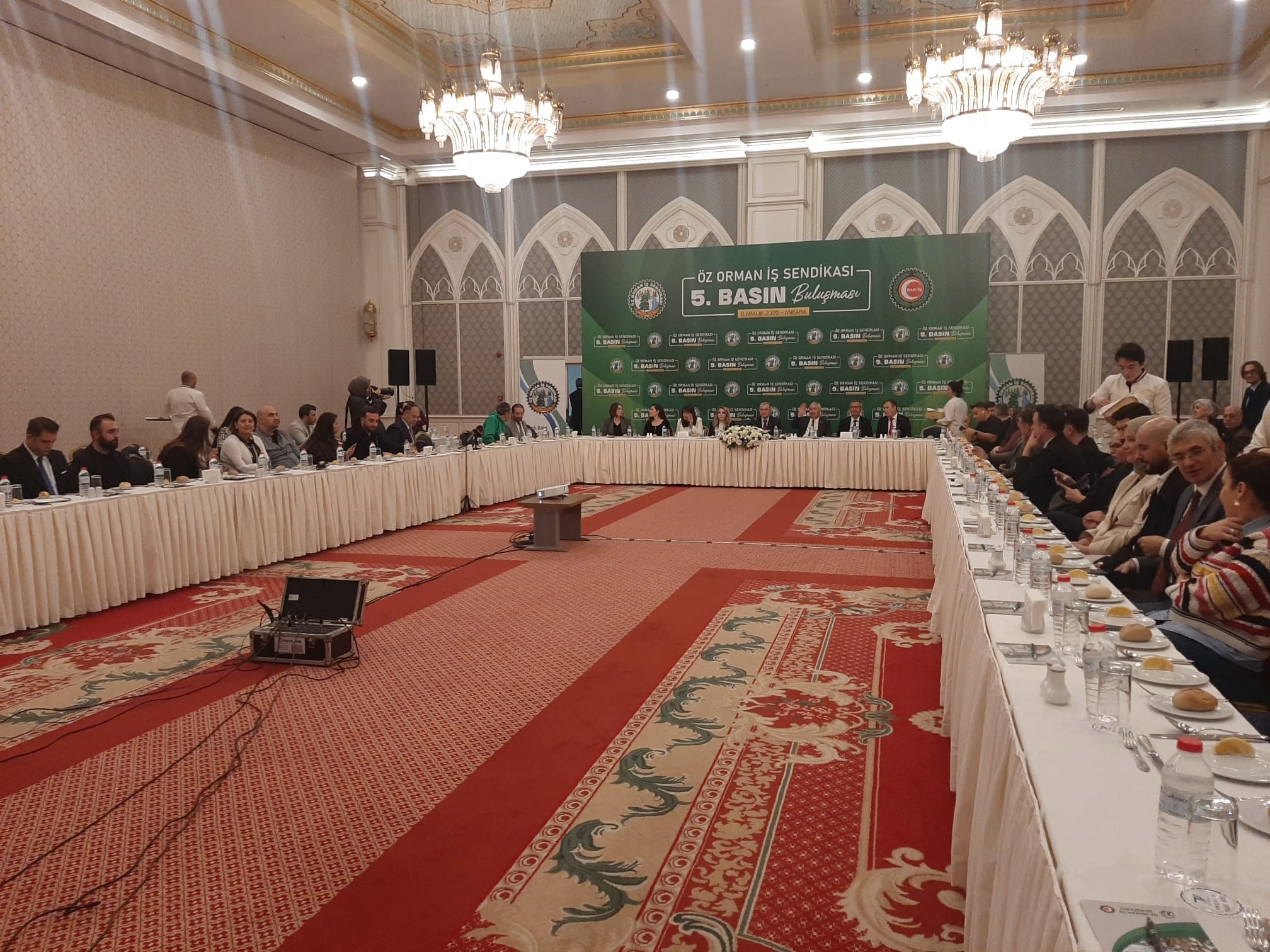 Basın İşçileri Hatıra Ormanı Kuruluyor Kuruluşa 100 Fidan (1)