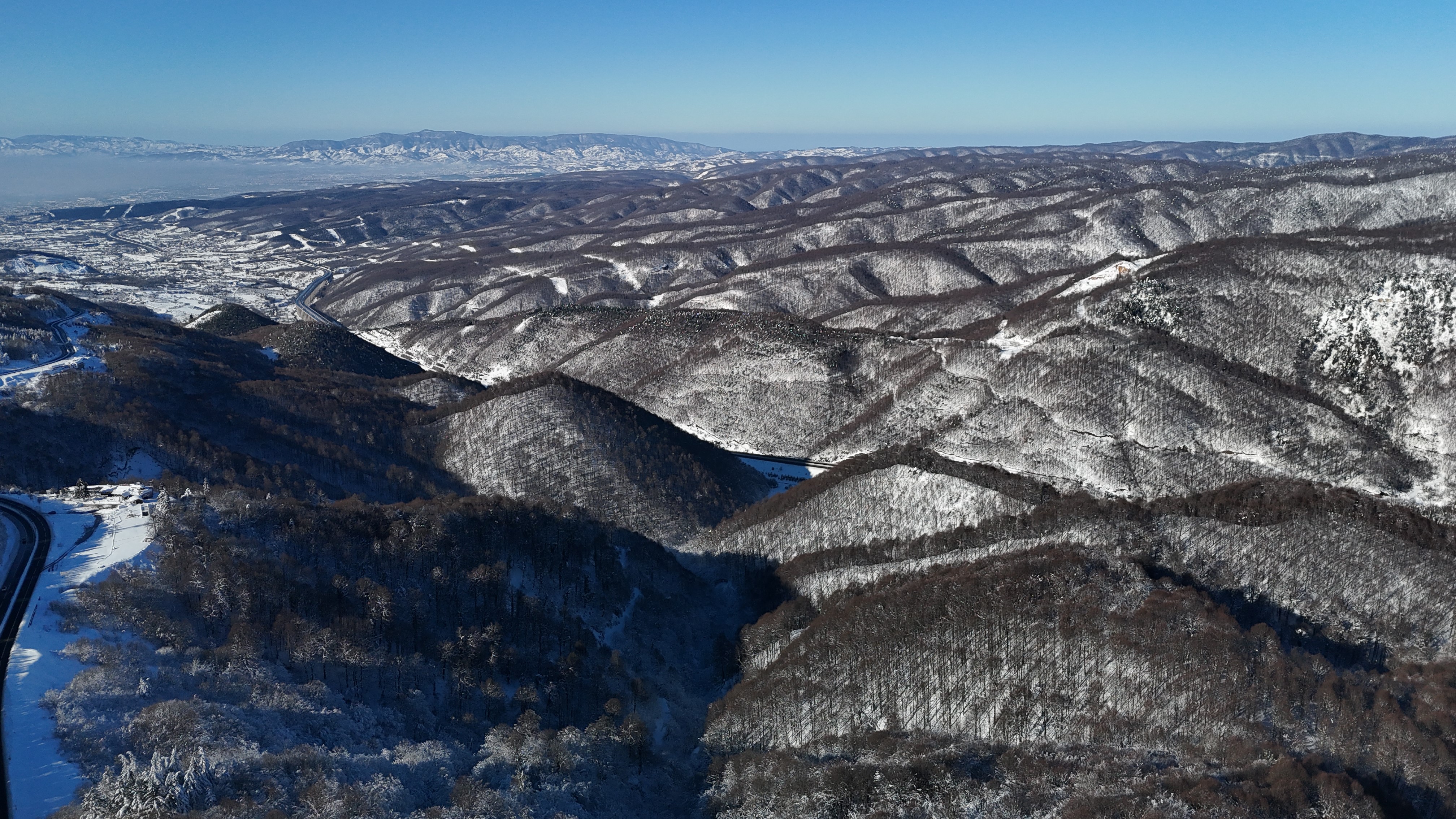 Doğa Beyaz Bir Masala Uyandı (1)