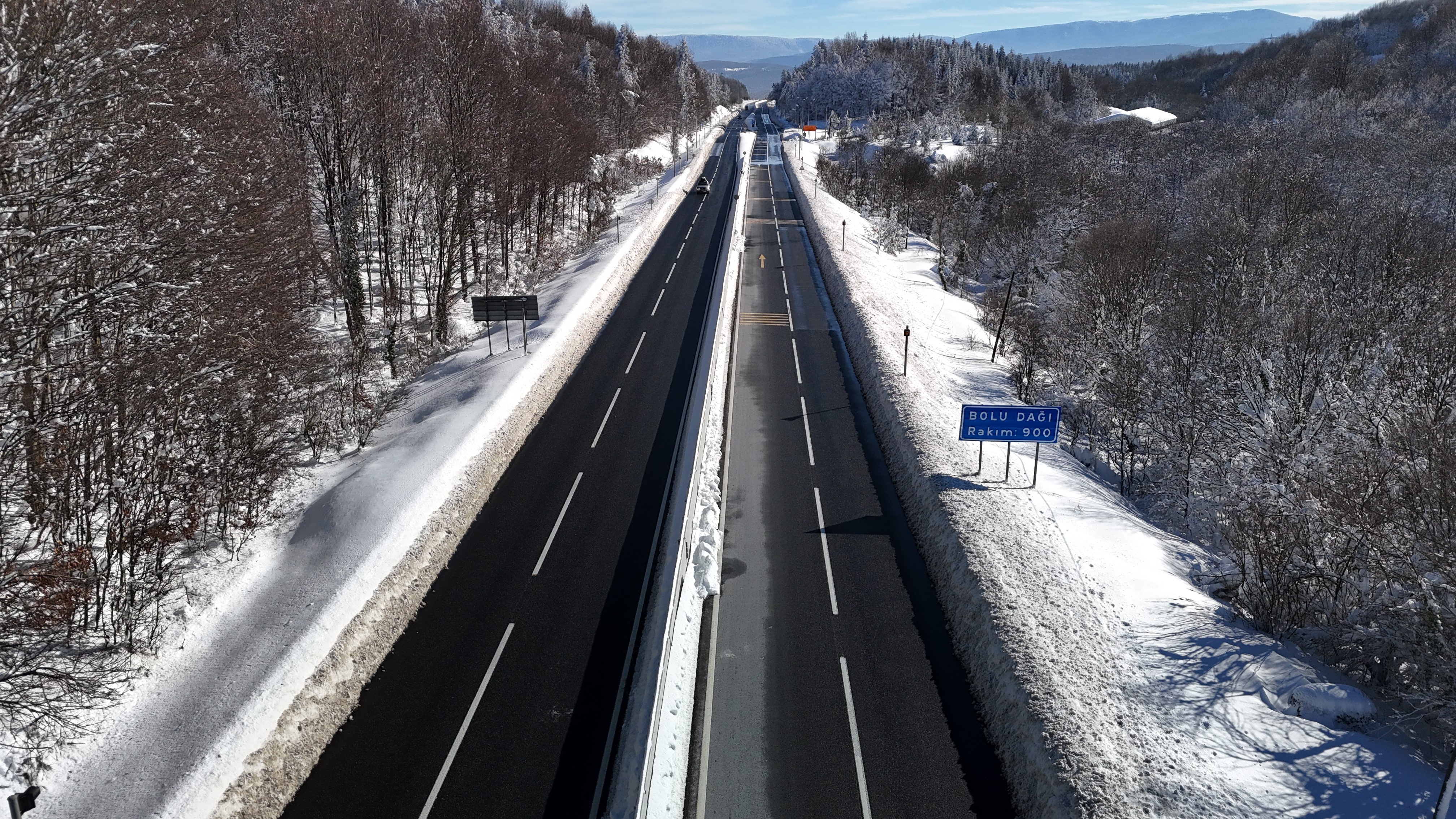 Doğa Beyaz Bir Masala Uyandı (3)
