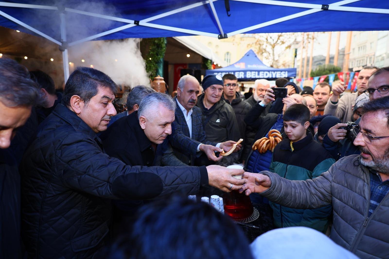 Dünya Çay Gününde 55 Çeşit Çay Dağıtıldı