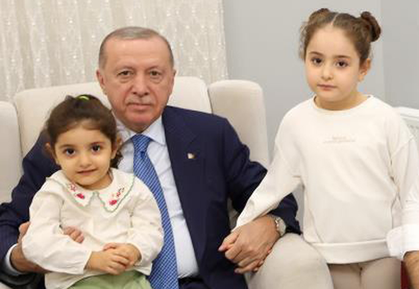 Erdogan Hatay Depremzede Aile Ziyareti2-1