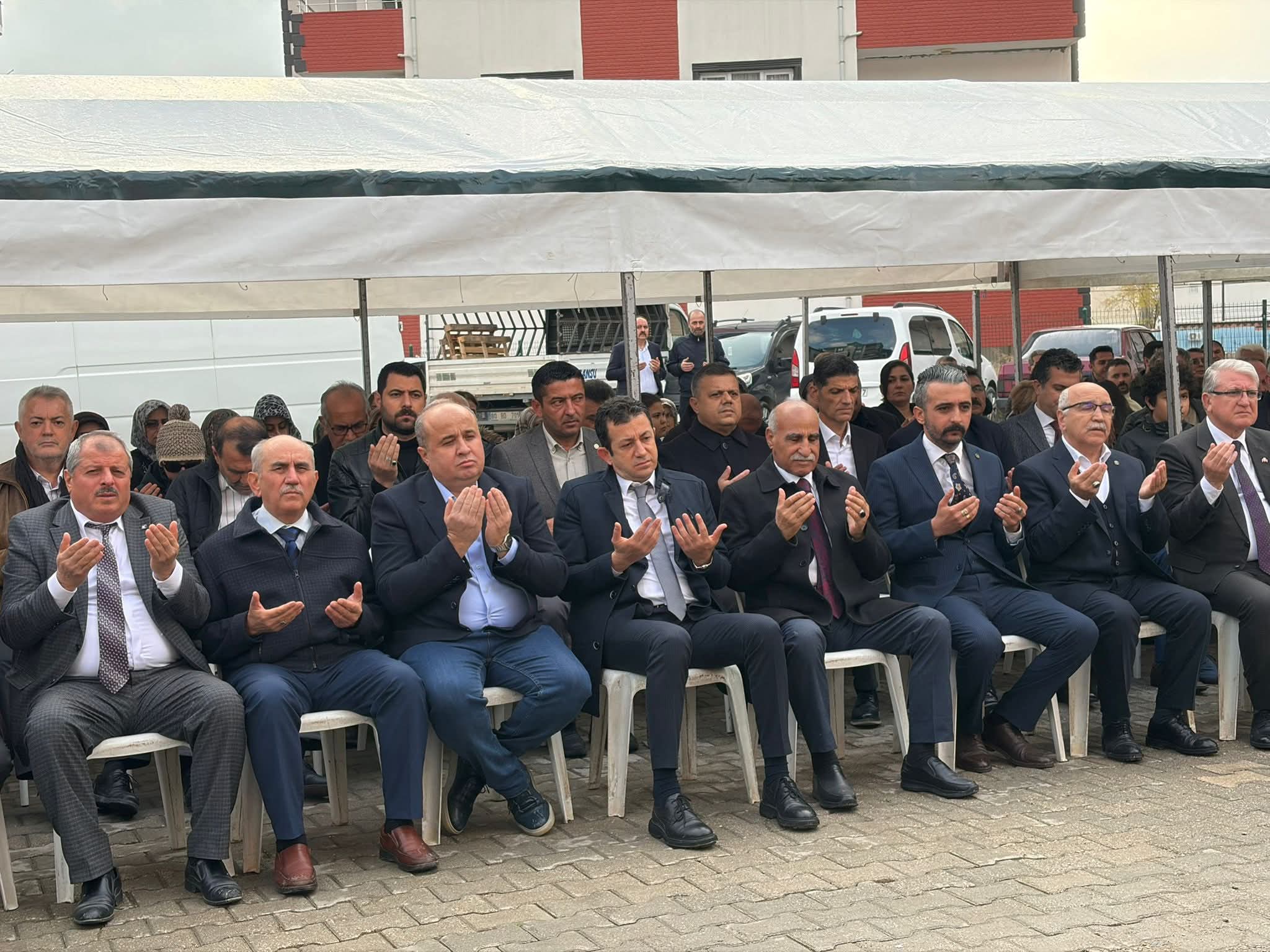 Bahçe ülkü ocakları