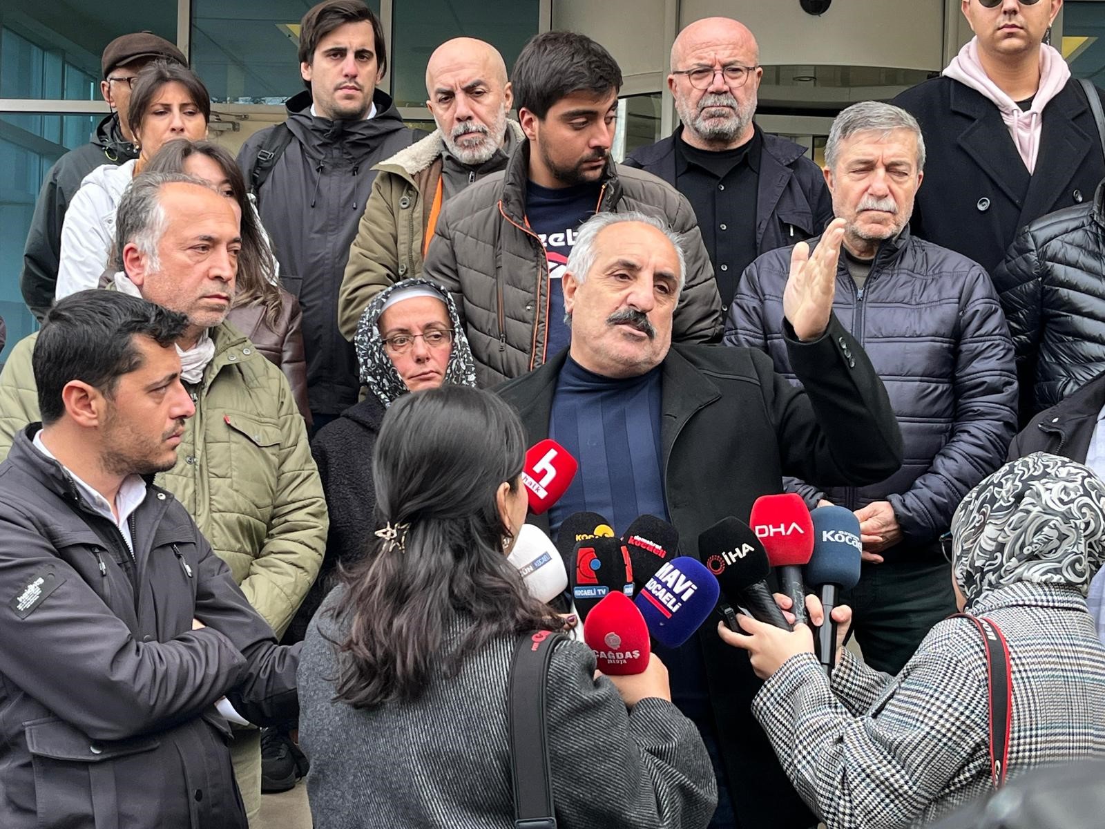 Fabrika Faciası Sonrası Aileler Sgk Önünde Konuştu-1