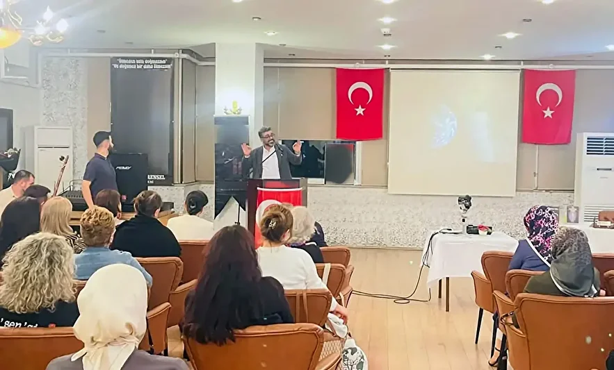 Fenomen 7 Kitapla Dini Duyguları Kullandı (2)