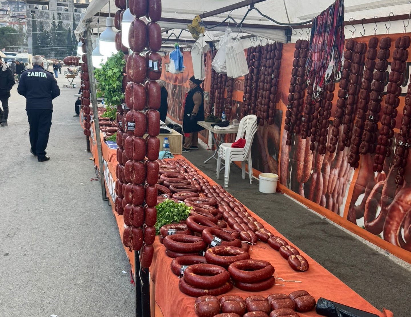 Halkın Sağlığıyla Oynamışlar 1 Ton Bozuk Sucuk Yakalandı (1)