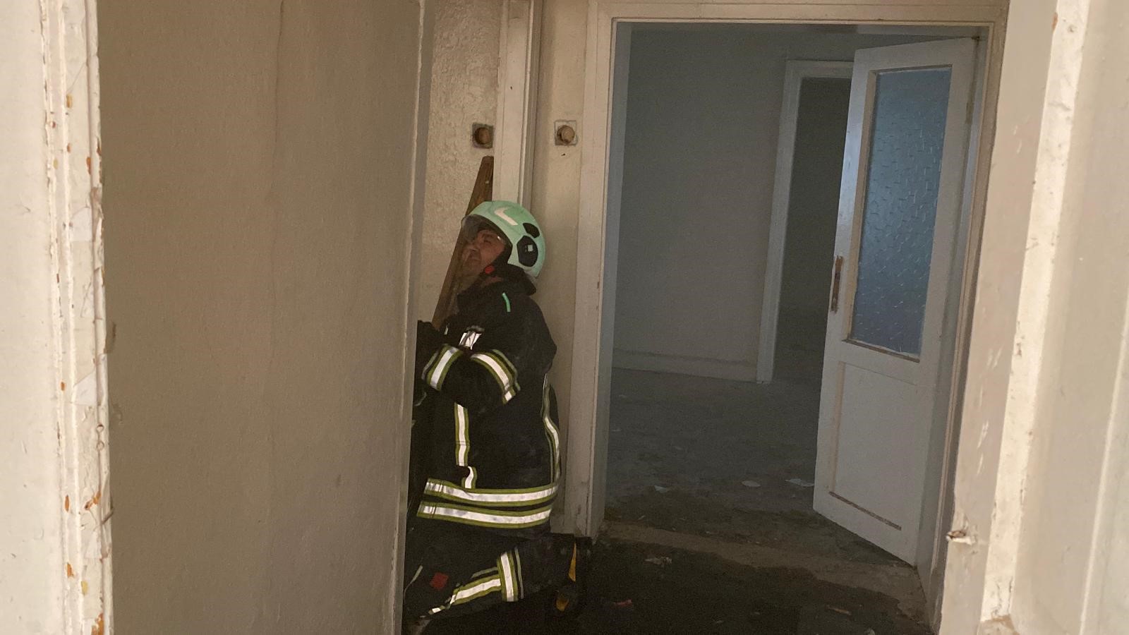 İki Katlı Metruk Bina, 1 Haftada 3 Defa Yandı