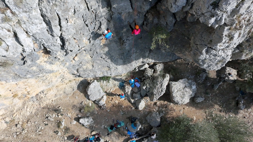 Kapıkaya Kanyonu Kışın Dağcıları Ve Doğaseverleri Ağırlıyor (1)