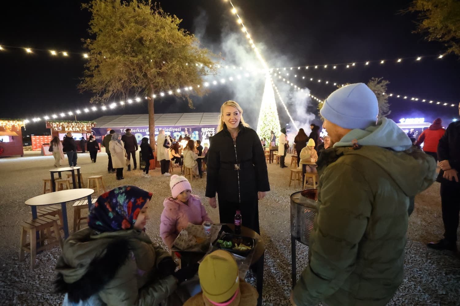 Kış Coşkusu Buz Pateni Pisti Ziyaretçi Akınına Uğradı (3)