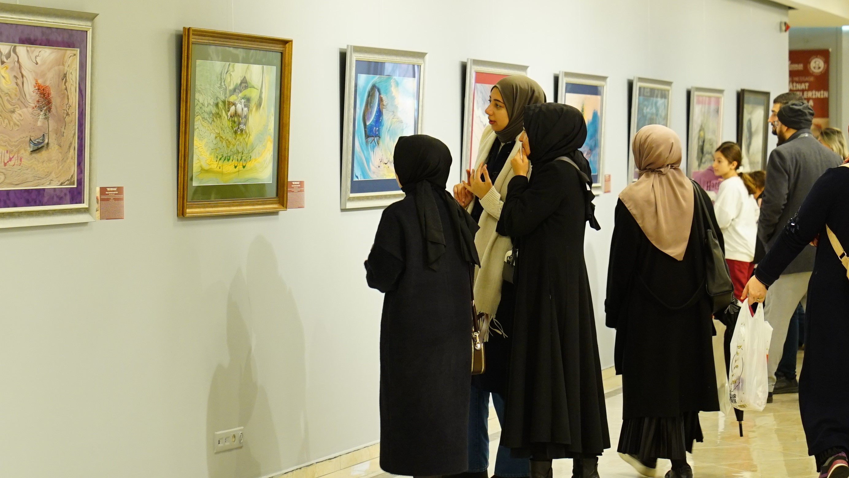 Kur’an Ayetleri Sanatla Buluştu “The Message” Sergisi Gösterimde!