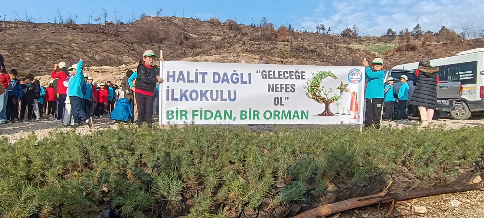 Minik Eller Umut Ekti Yangın Yerine 2.500 Fidan (5)