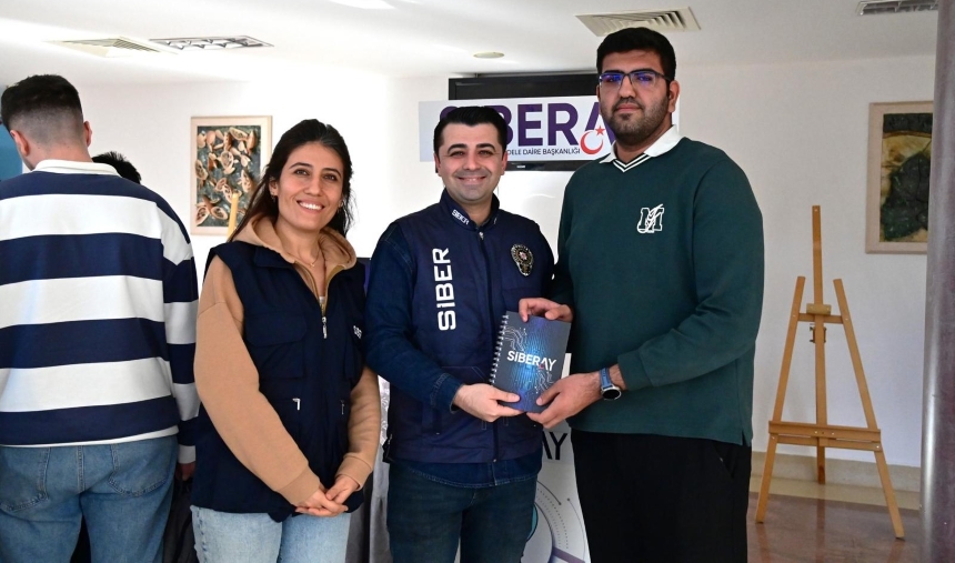 Okü'de Siber Alarm Dijital Dünyanın Tehlikeleri (1)