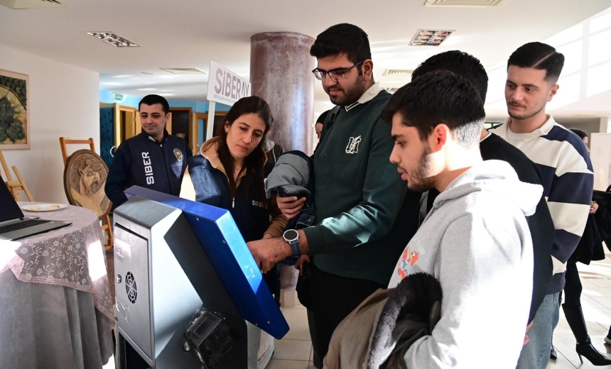 Okü'de Siber Alarm Dijital Dünyanın Tehlikeleri (3)