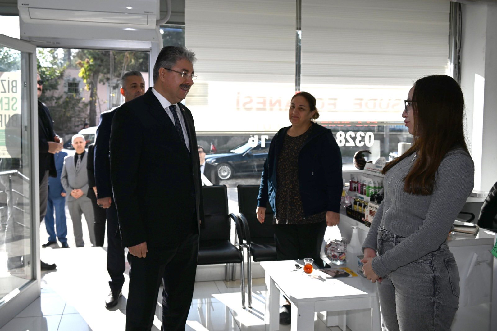 Osmaniye Vali Yılmaz Osmaniye Sokaklarında; Esnafla El Ele (4)