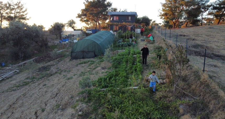 Osmaniye’de Bir İlk Hem Üretiyor, Hem Ücretsiz Dağıtıyor (3)