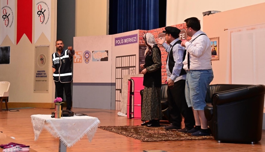 Osmaniye’de Maskeli Balo Rüzgarı (5)