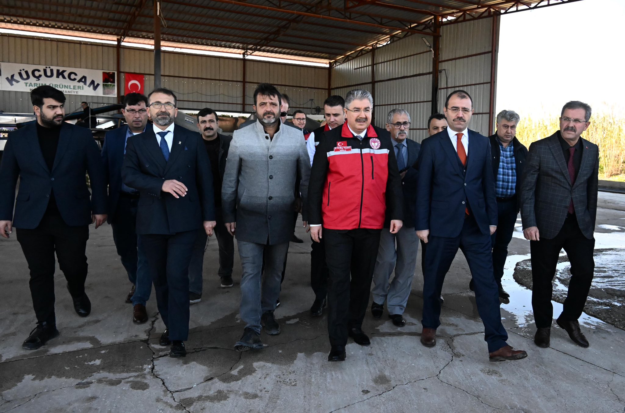 Osmaniye'nin Turp Üretim Merkezine Vali Yılmaz İnceledi (3)