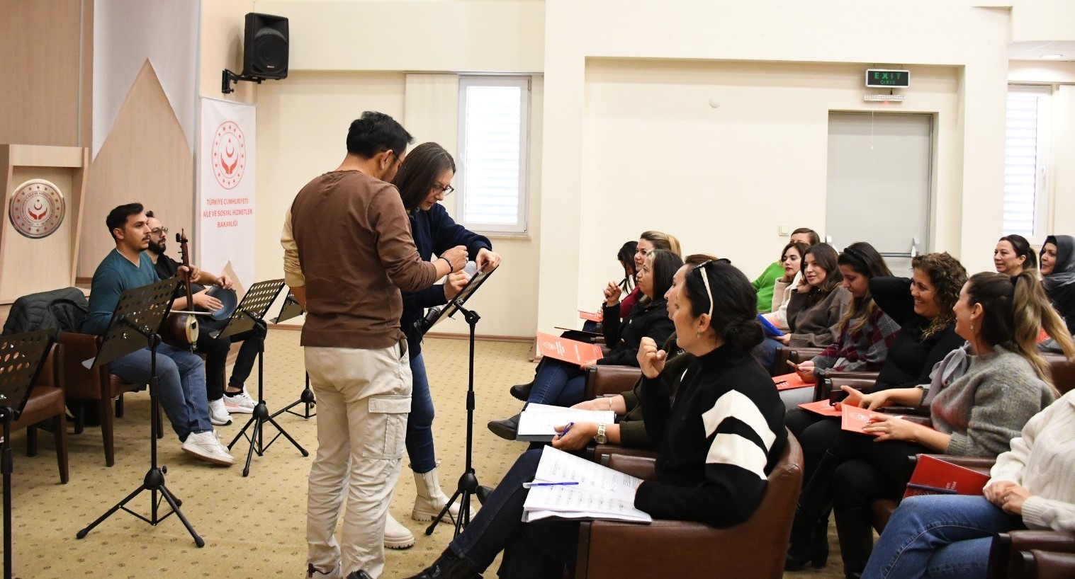 Şehit Yakınları Ve Gazilerden Dev Koro (2)