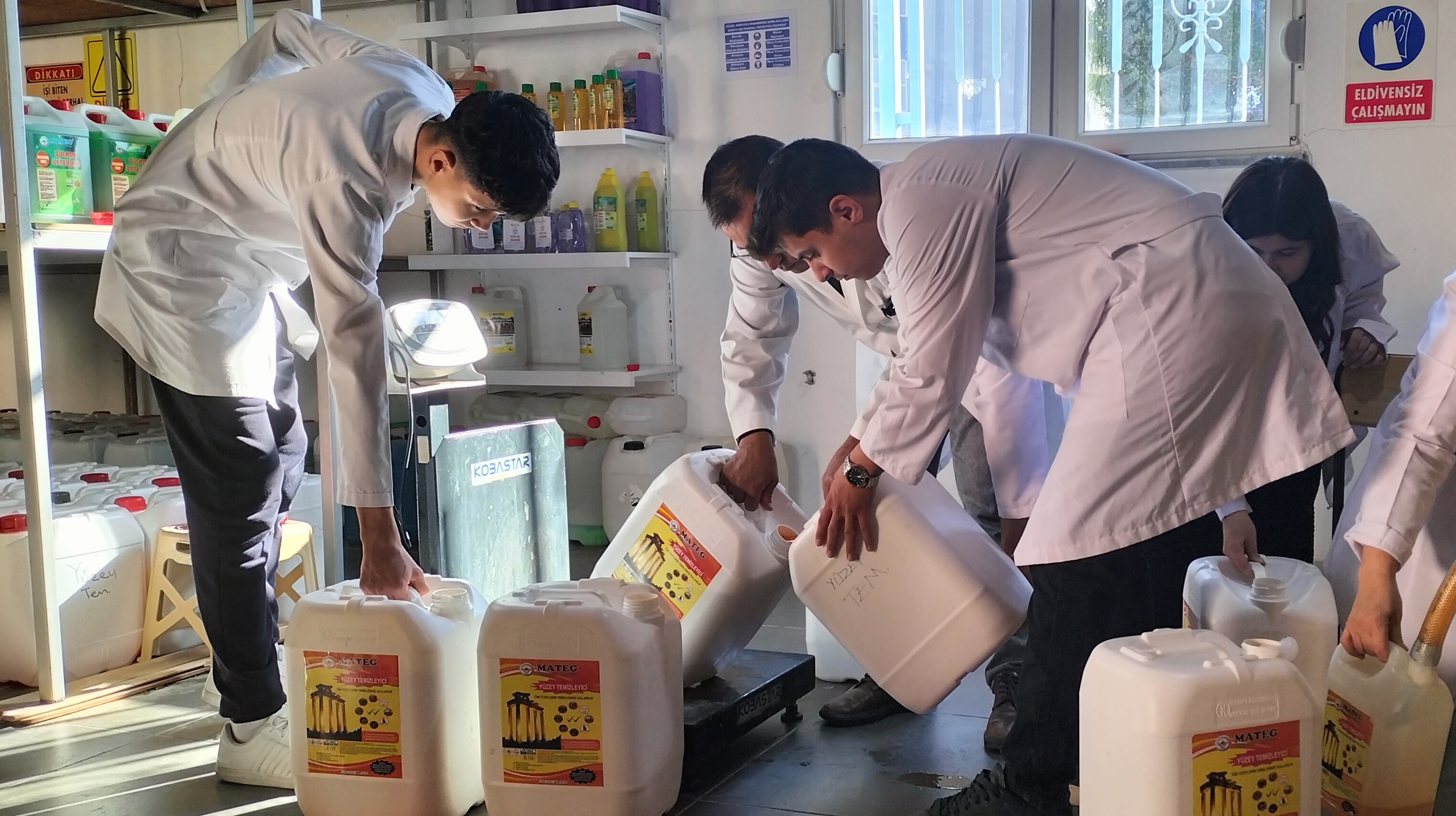 Temizlik Ürünleri Üreterek Ekonomiye Katk