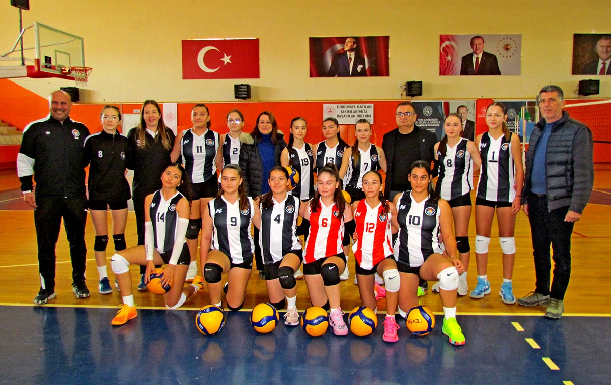 Voleybol Takımında Şampiyon Belli Oldu